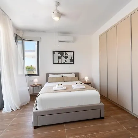 Sol E Mar 1 Protaras