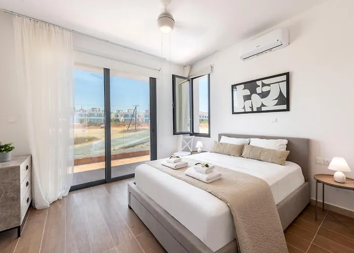 Sol E Mar 1 Protaras